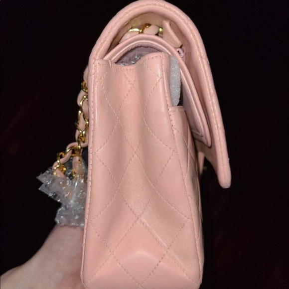 ❌SOLD❌ Vintage Chanel Medium M/L Classic Flap pink - Picture 9 of 14